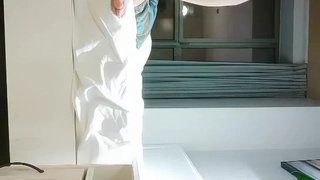 乱交に堕ちていく華奢な彼女を信じて見守るしかない一週間。