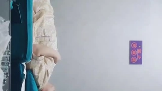 免费看视频电影的西瓜视频找单男3p，承德，骚妻被单男内射，联系方式看禁止内容